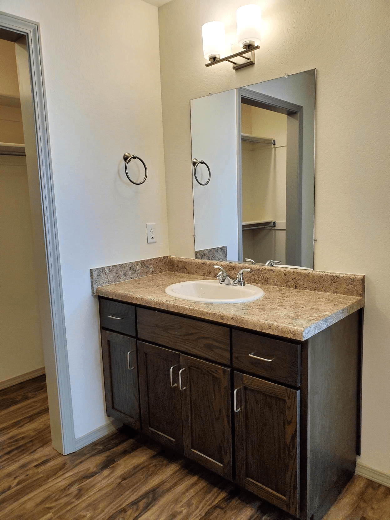 Photos and Video of Avenue Electric Apartments in Springdale, AR